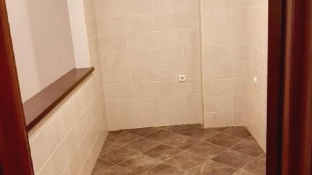 Poslovni prostor, Dvoiposoban, Prodaja, 81m2, Hram svetog Save, Vračar, Dubljanska