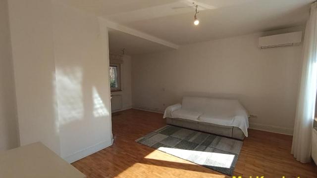 Kuća, Trosoban, Izdavanje, 95m2, Gradska bolnica, Zvezdara, Beograd