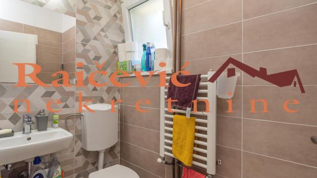 Kuća, Petosoban, Prodaja, 220m2, Rušanj, Čukarica, Beogradska 1 deo