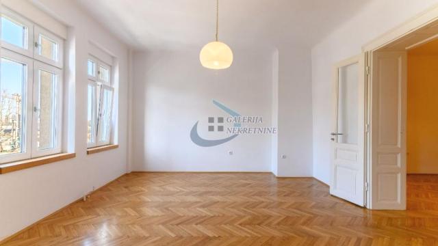 Stan, četvoroiposoban, Izdavanje, 110m2, Savamala, Stari grad, Karađorđeva