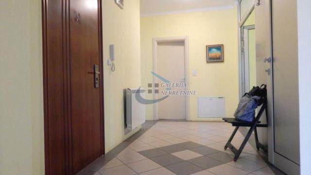 Stan, četvorosoban, Izdavanje, 130m2, Profesorska kolonija, Palilula, Stojana Novakovića