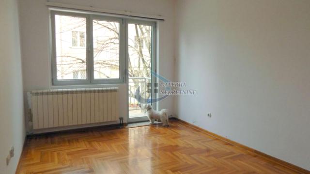 Stan, četvorosoban, Izdavanje, 130m2, Profesorska kolonija, Palilula, Stojana Novakovića