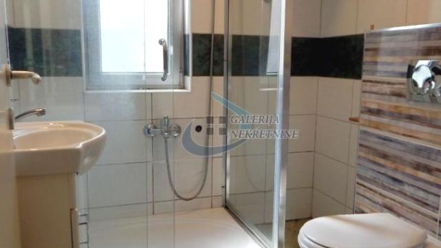 Stan, četvorosoban, Izdavanje, 130m2, Profesorska kolonija, Palilula, Stojana Novakovića