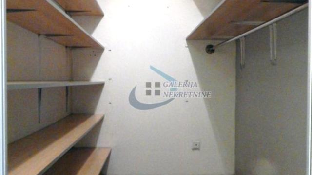 Stan, četvorosoban, Izdavanje, 130m2, Profesorska kolonija, Palilula, Stojana Novakovića