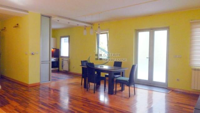 Stan, četvorosoban, Izdavanje, 130m2, Profesorska kolonija, Palilula, Stojana Novakovića