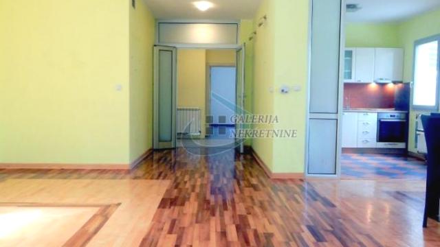 Stan, četvorosoban, Izdavanje, 130m2, Profesorska kolonija, Palilula, Stojana Novakovića