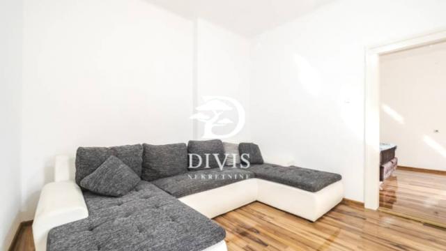 Stan, Trosoban, Prodaja, 68m2, Maksima Gorkog