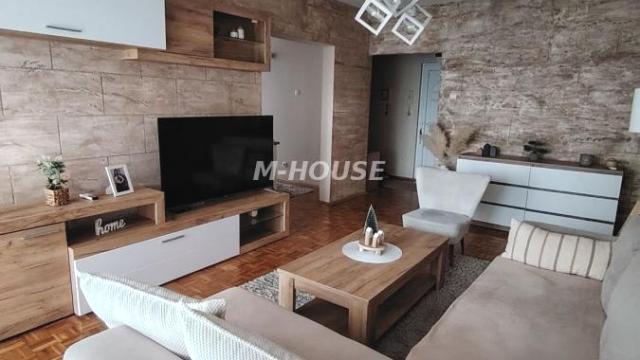 Stan, Trosoban, Prodaja, 84m2, Venac, Gradska lokacija, Sombor