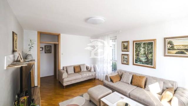 Stan, Trosoban, Prodaja, 92m2, Antifašističke borbe