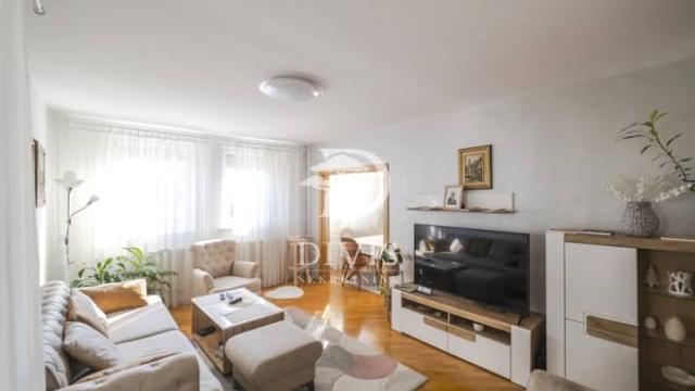 Stan, Trosoban, Prodaja, 92m2, Antifašističke borbe