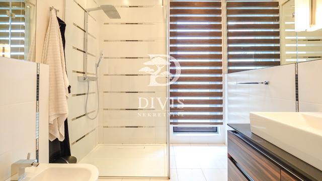 Stan, četvorosoban, Izdavanje, 234m2, Serdar Jola