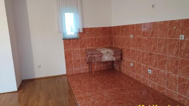 Kuća, Trosoban, Prodaja, 151m2, Borča, Palilula, Popova bara nova 210.