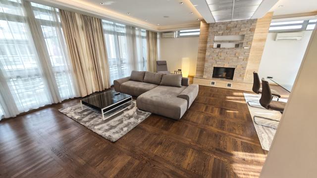 Stan, Trosoban, Izdavanje, 146m2, Velisava Vulovića