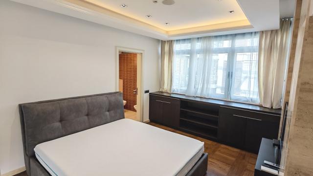 Stan, Trosoban, Izdavanje, 146m2, Velisava Vulovića