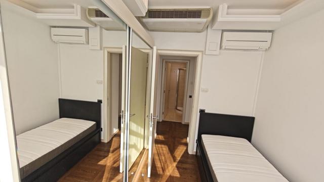 Stan, Trosoban, Izdavanje, 146m2, Velisava Vulovića