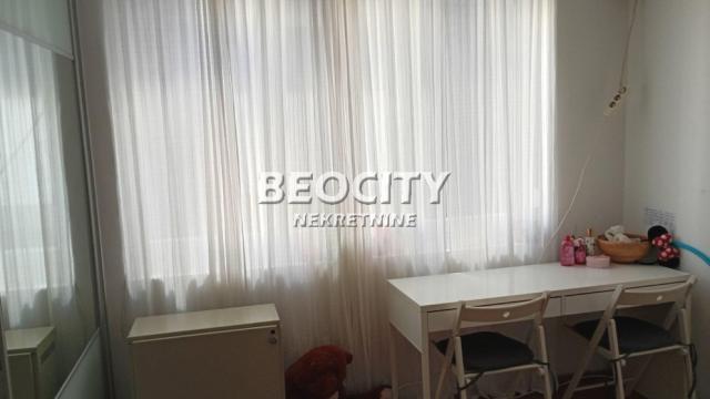 Stan, Trosoban, Prodaja, 69m2, Južni bulevar, Vračar, Šumatovačka