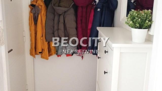 Stan, Trosoban, Prodaja, 69m2, Južni bulevar, Vračar, Šumatovačka