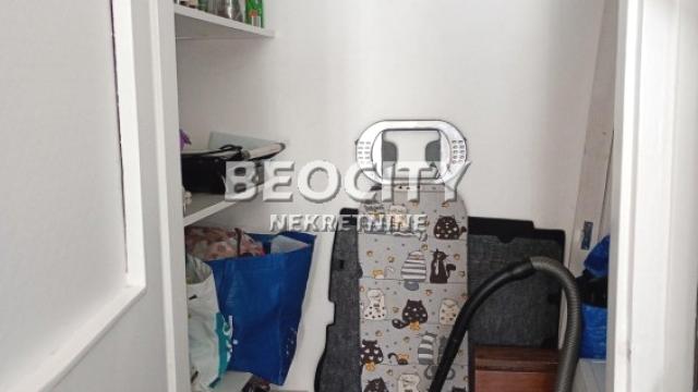 Stan, Trosoban, Prodaja, 69m2, Južni bulevar, Vračar, Šumatovačka