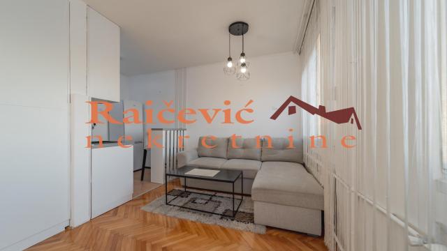 Stan, Garsonjera, Prodaja, 26m2, Julino brdo, Čukarica, Porucnika Spasica i Masere