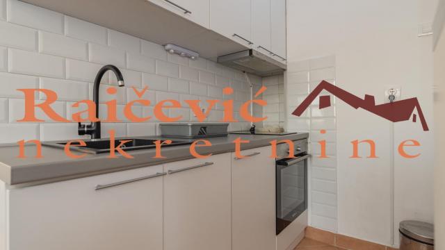 Stan, Garsonjera, Prodaja, 26m2, Julino brdo, Čukarica, Porucnika Spasica i Masere