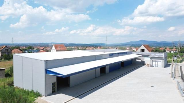 Poslovni prostor, Jednosoban, Izdavanje, 920m2, Trnava, Okolno mesto, Zadrugarska