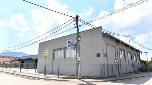 Poslovni prostor, Jednosoban, Izdavanje, 920m2, Trnava, Okolno mesto, Zadrugarska