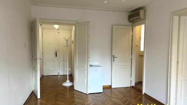 Poslovni prostor, Dvosoban, Izdavanje, 40m2, Trg Nikole Pašića, Stari grad, Trg Nikole Pašić