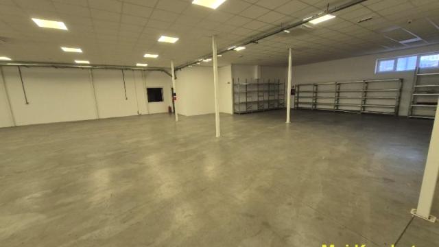 Poslovni prostor, Izdavanje, 652m2, Altina, Zemun, Ugrinovački put 21. deo