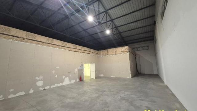 Poslovni prostor, Izdavanje, 652m2, Altina, Zemun, Ugrinovački put 21. deo