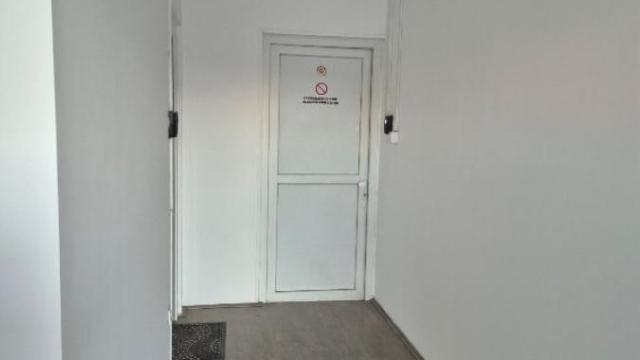 Poslovni prostor, Izdavanje, 652m2, Altina, Zemun, Ugrinovački put 21. deo