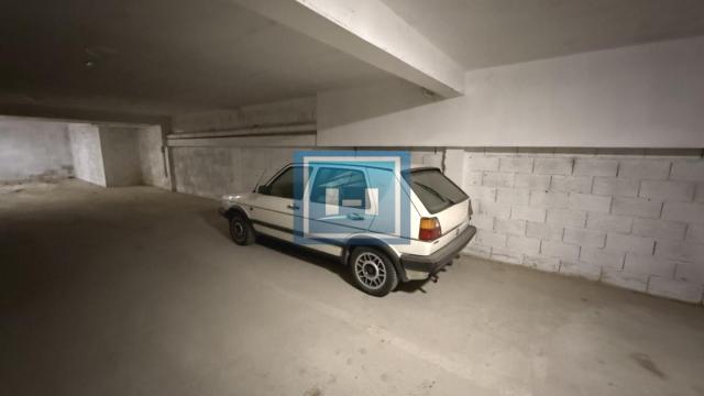 Poslovni prostor, Izdavanje, 11m2, Centar, Gradska lokacija, Jagodina