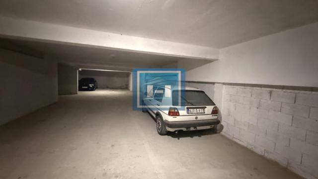 Poslovni prostor, Izdavanje, 11m2, Centar, Gradska lokacija, Jagodina