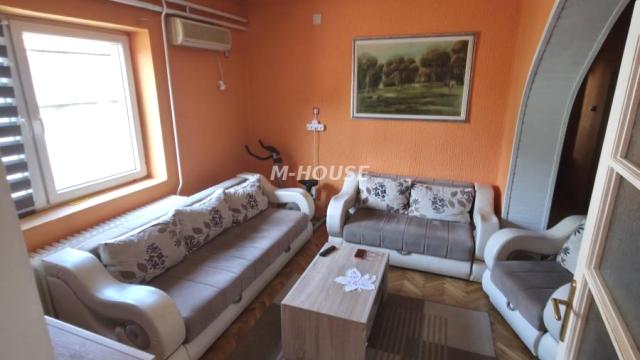 Kuća, Prodaja, 191m2, Mlake, Gradska lokacija, Sombor