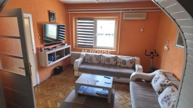 Kuća, Prodaja, 191m2, Mlake, Gradska lokacija, Sombor