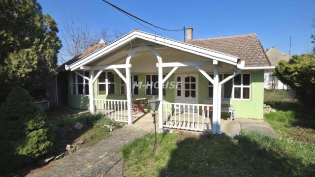 Kuća, Prodaja, 191m2, Mlake, Gradska lokacija, Sombor