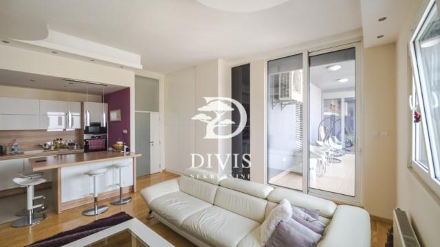 Stan, četvorosoban, Prodaja, 129m2, Vojvode Micka Krstića