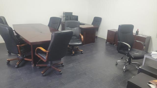 Poslovni prostor, Trosoban, Izdavanje, 750m2, Veternik, Novi Sad, Adel Nemesanji 19