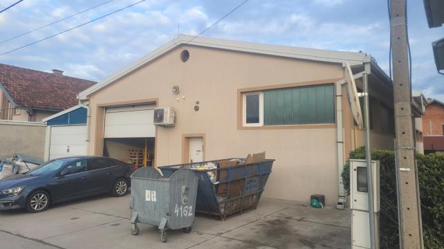 Poslovni prostor, Trosoban, Izdavanje, 750m2, Veternik, Novi Sad, Adel Nemesanji 19