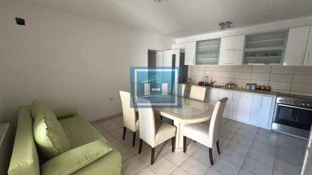 Stan, Trosoban, Izdavanje, 79m2, Centar, Gradska lokacija, Jagodina