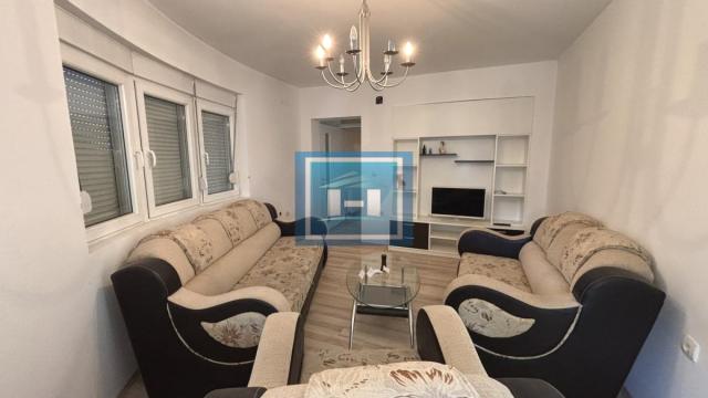 Stan, Trosoban, Izdavanje, 79m2, Centar, Gradska lokacija, Jagodina