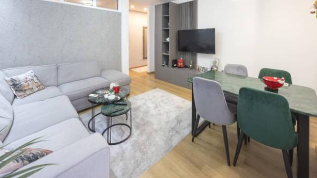 Stan, Trosoban, Prodaja, 60m2, Južni bulevar