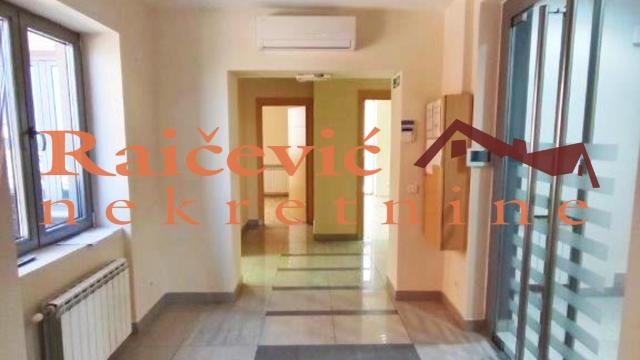 Poslovni prostor, Petosoban, Izdavanje, 210m2, Centar, Savski venac, Brankova