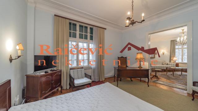 Stan, četvoroiposoban, Prodaja, 120m2, Centar, Stari grad, Hilandarska