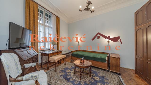 Stan, četvoroiposoban, Prodaja, 120m2, Centar, Stari grad, Hilandarska