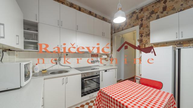 Stan, četvoroiposoban, Prodaja, 120m2, Centar, Stari grad, Hilandarska