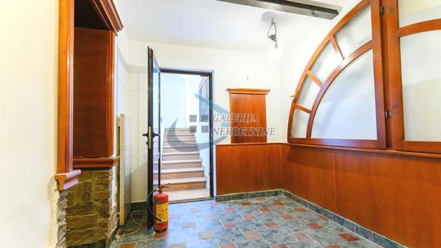 Poslovni prostor, Izdavanje, 200m2, Skadarlija, Stari grad, Đorđa Jovanovića