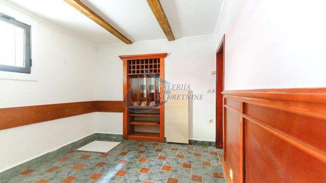 Poslovni prostor, Izdavanje, 200m2, Skadarlija, Stari grad, Đorđa Jovanovića