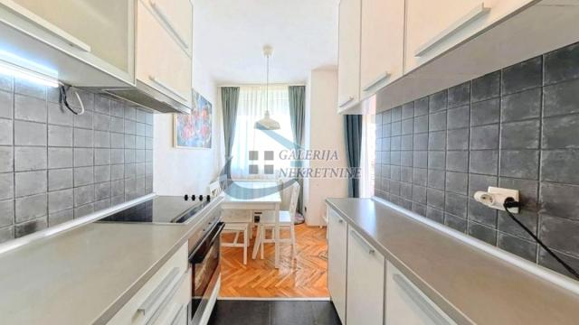 Stan, Trosoban, Prodaja, 69m2, Crveni krst, Vračar, Šumatovačka