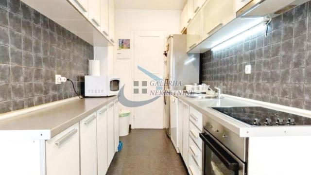 Stan, Trosoban, Prodaja, 69m2, Crveni krst, Vračar, Šumatovačka