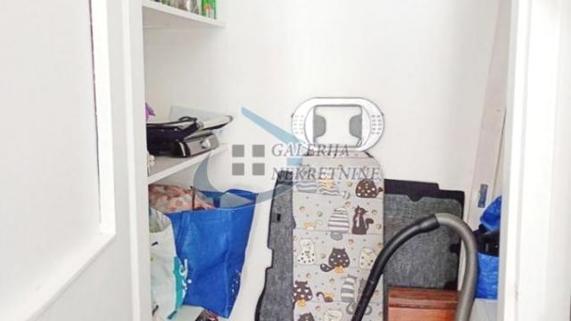 Stan, Trosoban, Prodaja, 69m2, Crveni krst, Vračar, Šumatovačka